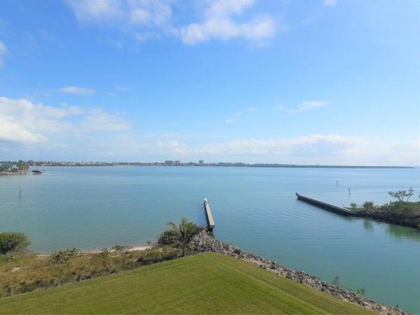 4 Harbour Isle Dr #Ph 4, Fort Pierce, Florida 34949, image 1