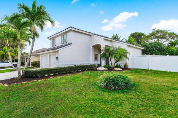 Sand Hills Village, 6291 Sand Hills Cir, Lake Worth Beach, Florida 33463, image 1