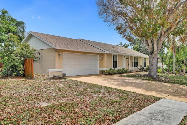 Le Chalet, 8340 Mildred Dr, Boynton Beach, Florida 33472, image 1