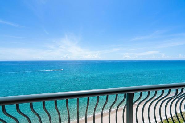 Via Delfino, 5150 N Ocean Dr #1803, Riviera Beach, Florida 33404, image 2