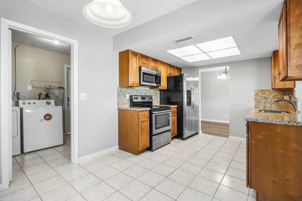 Paradise Gardens 3, 1590 NW 70th Ter, Margate, Florida 33063, image 2