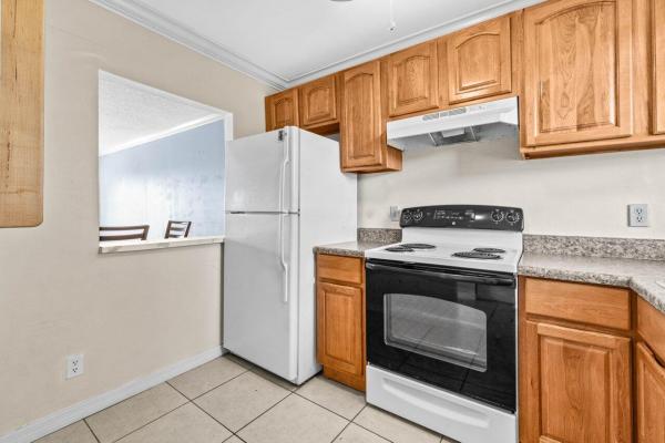 Jamestown, 1638 Embassy Dr #411, West Palm Beach, Florida 33401, image 3
