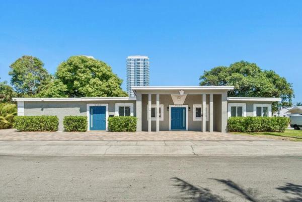 Northwood Gardens, 4300 Spruce Ave, West Palm Beach, Florida 33407, image 1