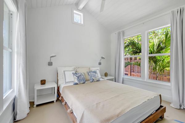 Lake Worth Town, 220 S L St, Lake Worth Beach, Florida 33460, image 1