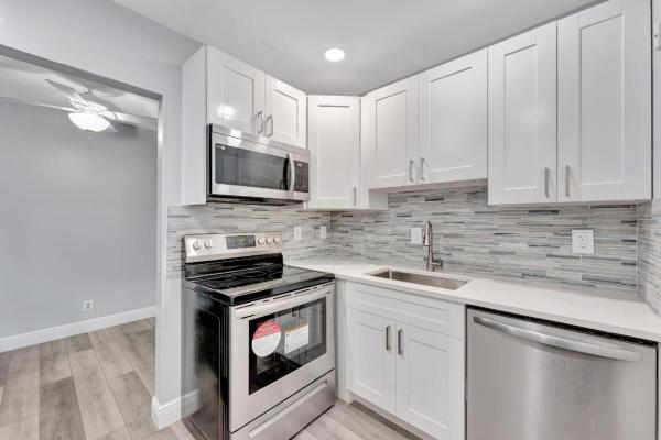 Imperial Point Colonnades, 6700 NE 22nd Way #2212, Fort Lauderdale, Florida 33308, image 1