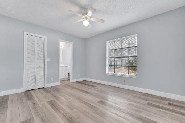 Imperial Point Colonnades, 6700 NE 22nd Way #2212, Fort Lauderdale, Florida 33308, image 2