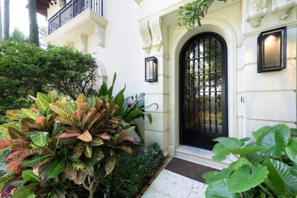 Floral Park, 160 Sunset Ave, Palm Beach, Florida 33480, image 1