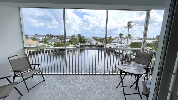Boca House, 698 NE Spanish River Blvd #32, Boca Raton, Florida 33431, image 1