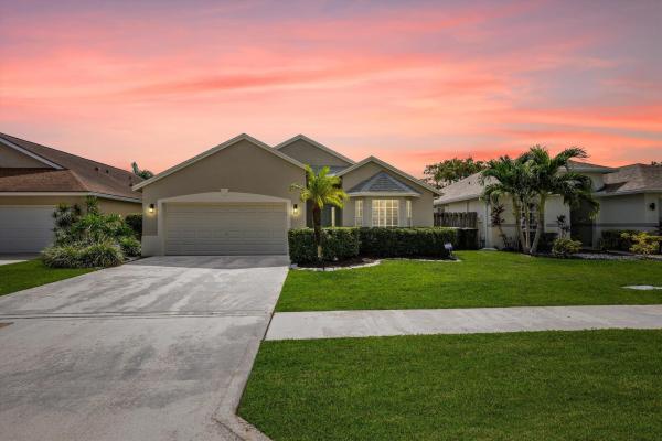 Emerald Forest Of Wellington, 1069 Aviary Rd, Wellington, Florida 33414, image 1