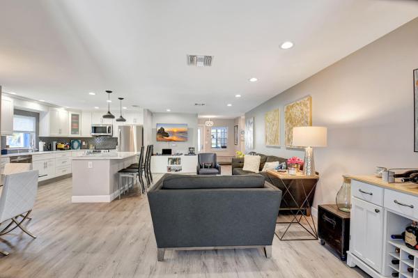 Delray Villas 4 & 5, 6122 Overland Pl, Delray Beach, Florida 33484, image 2