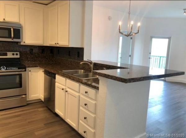 Valencia, 6001 SW 70th St #642, South Miami, Florida 33143, image 1