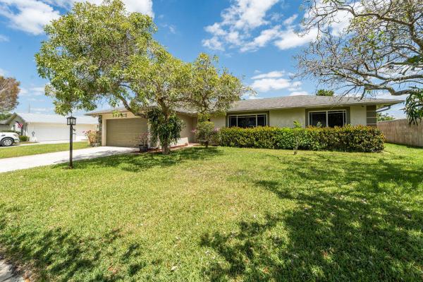 Lone Pine Estates, 2550 Lochmore Rd, Riviera Beach, Florida 33407, image 1