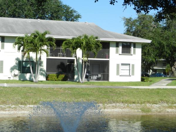 Sabal Ridge, 701 Sabal Ridge Cir #E, Palm Beach Gardens, Florida 33418, image 1