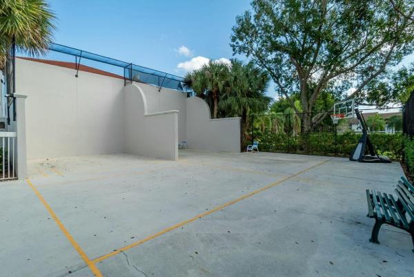 Alexandra Village, 5450 Verona Dr #I, Boynton Beach, Florida 33437, image 1