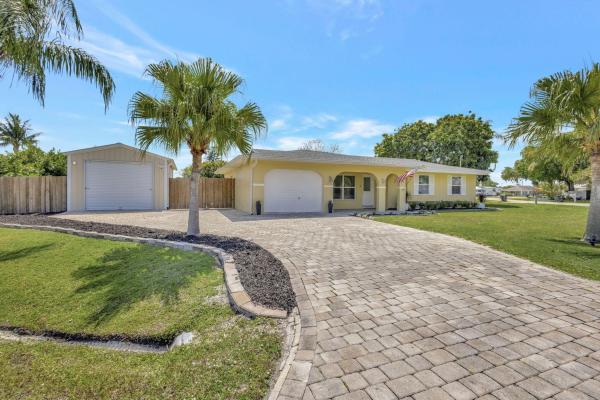 691 SE Harbor View Dr, Port St. Lucie, Florida 34953, image 1
