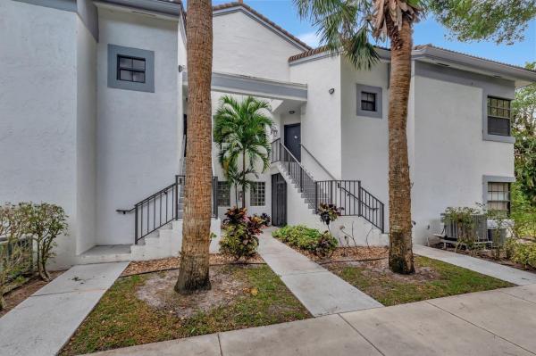 5450 Verona Dr #M, Boynton Beach, Florida 33437, image 1
