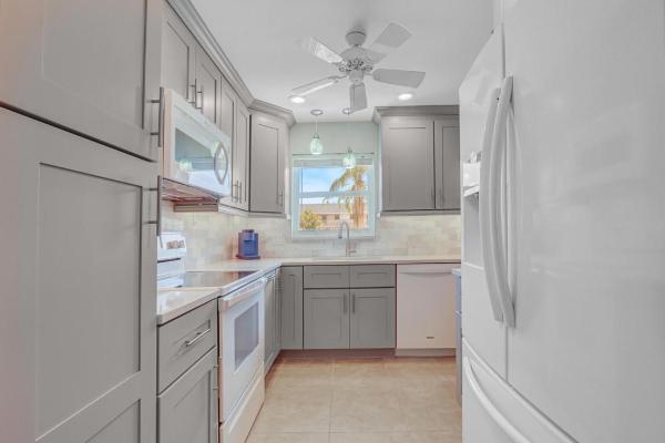 Little Club, 18081 SE Country Club Dr #2, Jupiter, Florida 33469, image 2