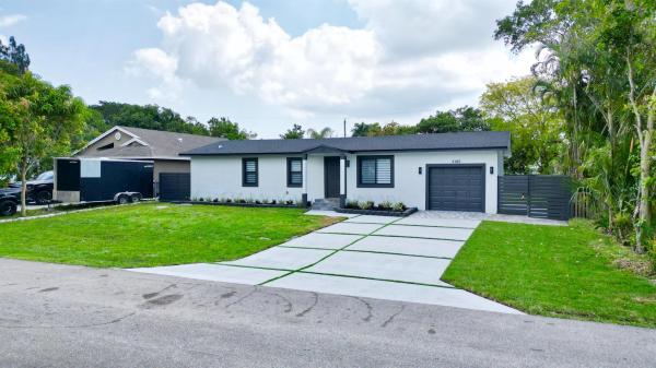 Country Club Acres, 5180 Van Buren Rd, Delray Beach, Florida 33484, image 1