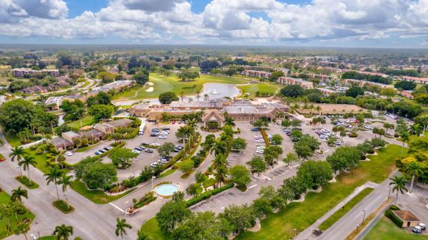 Versailles Court At The Fountains Country Club, 6700 Versailles Ct, Lake Worth, Florida 33467, image 1
