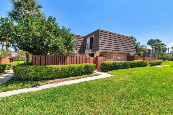 The Lakes At The Bluffs, 2308 23rd Ct #48d, Jupiter, Florida 33477, image 1