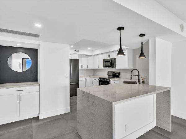 Jefferson Tower, 2425 Presidential Way #1101, West Palm Beach, Florida 33401, image 1