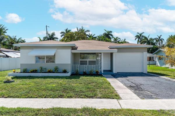 Orangebrook Golf Estates, 606 N 31st Ct, Hollywood, Florida 33021, image 1