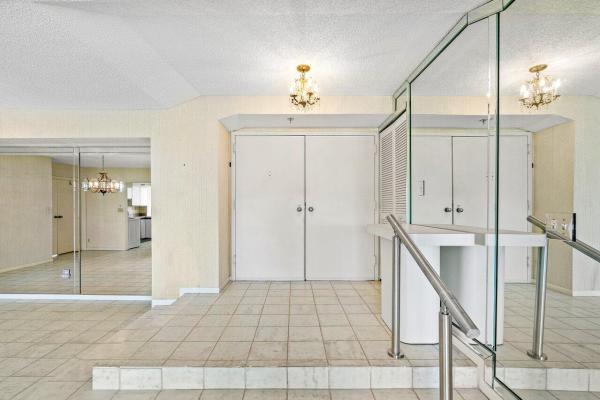The Consulate, 1900 Consulate Pl #205, West Palm Beach, Florida 33401, image 1