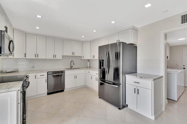 Court Of Delray, 2220 S Ocean Blvd #1002, Delray Beach, Florida 33483, image 3