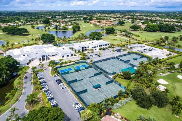 Boca Woods Country Club, 10191 Sunset Bend Dr, Boca Raton, Florida 33428, image 2
