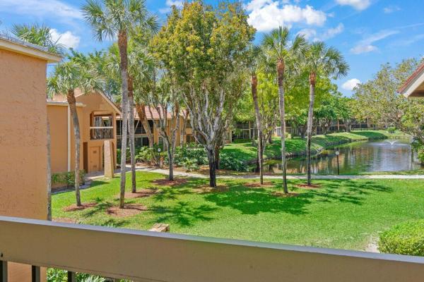 Green Lakes At Indian Spring, 11231 Green Lake Dr #204, Boynton Beach, Florida 33437, image 1