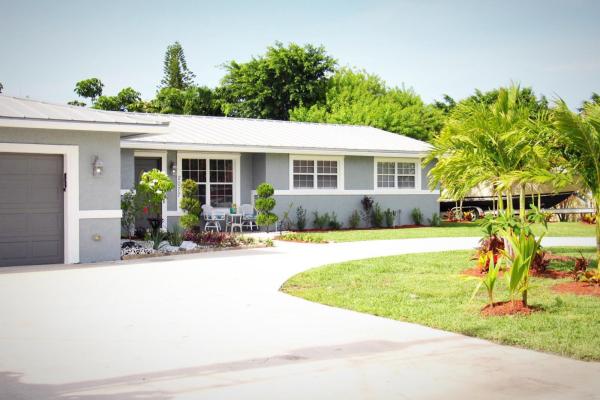 Lake Clarke Manor, 2077 Carambola Rd, West Palm Beach, Florida 33406, image 1
