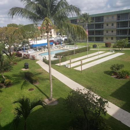 Hampton Gardens, 806 SE 7th St #302, Deerfield Beach, Florida 33441, image 1