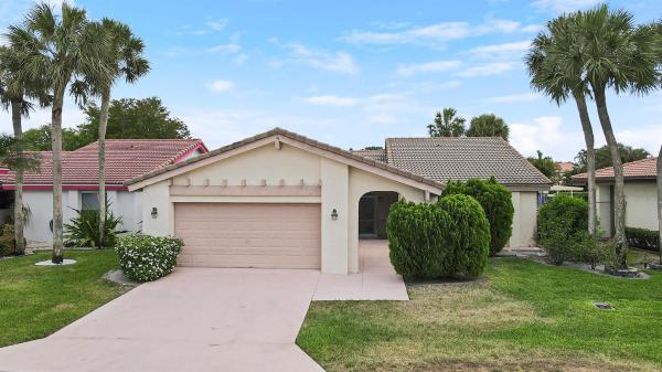 Green Glen 2 The Mews At Indian Spring, 5695 Lakeview Mews Dr, Boynton Beach, Florida 33437, image 1