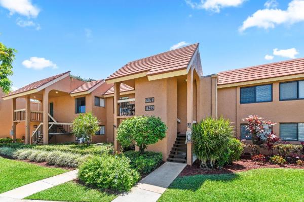 Green Lakes At Indian Spring, 11255 Green Lake Dr #203, Boynton Beach, Florida 33437, image 1