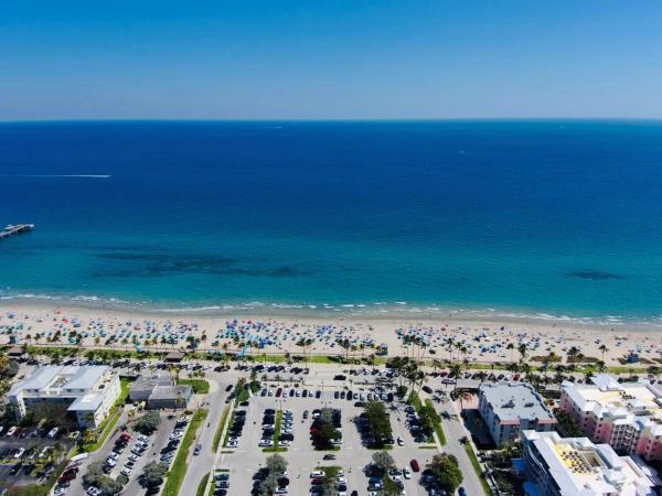 Manhattan Beach Properties, 120 S Ocean Dr, Deerfield Beach, Florida 33441, image 1