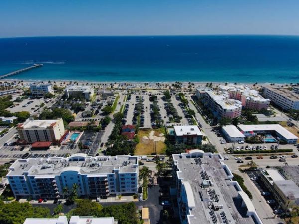 Manhattan Beach Properties, 120 SE 20th Ave, Deerfield Beach, Florida 33441, image 3