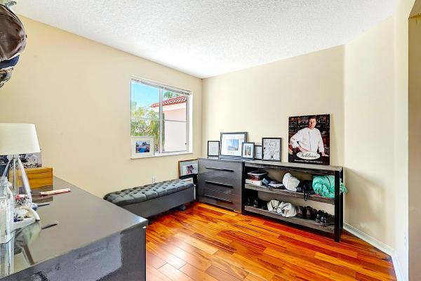 West Lake Village, 1125 Canella Ln, Hollywood, Florida 33019, image 2