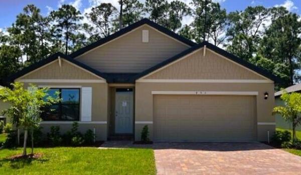 Morningside Palm Breezes Club, 9606 Sea Spray Dr, Fort Pierce, Florida 34945, image 1