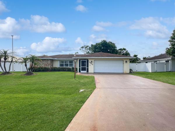 Holiday Pines, 5604 Paleo Pines Cir, Fort Pierce, Florida 34951, image 1
