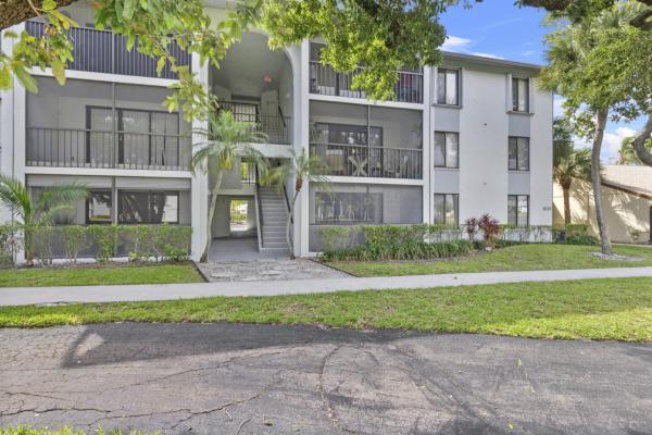 The Palm Club, 1015 Green Pine Blvd #A1, West Palm Beach, Florida 33409, image 1