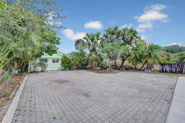 Kanawha Park, 6959 Clendenin St, Lake Worth Beach, Florida 33467, image 1