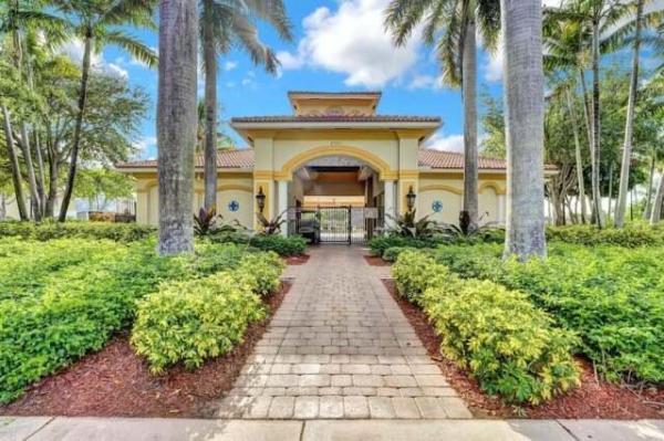 Parkside Village, 3101 N Evergreen Cir, Boynton Beach, Florida 33426, image 2