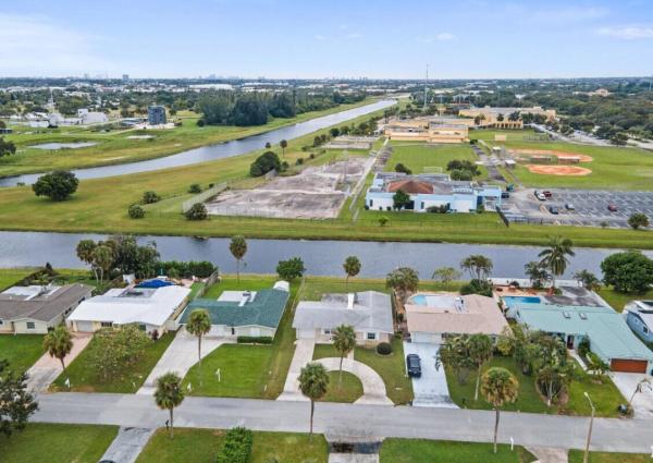 Palm Beach Gardens Estates, 400 Riverside Dr, Palm Beach Gardens, Florida 33410, image 1