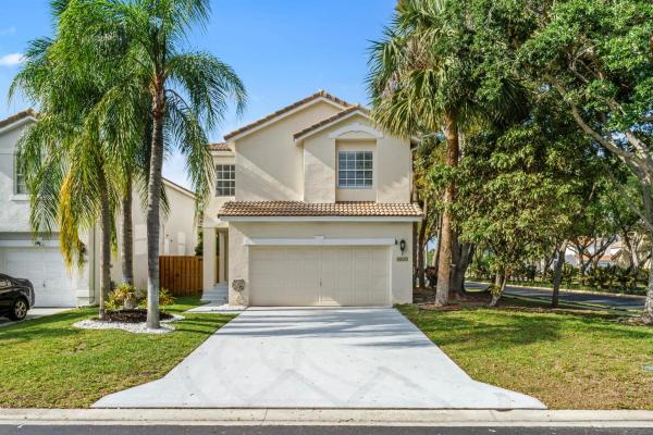 The Islands At Lake Charleston, 6857 Sugarloaf Key St, Lake Worth Beach, Florida 33467, image 1