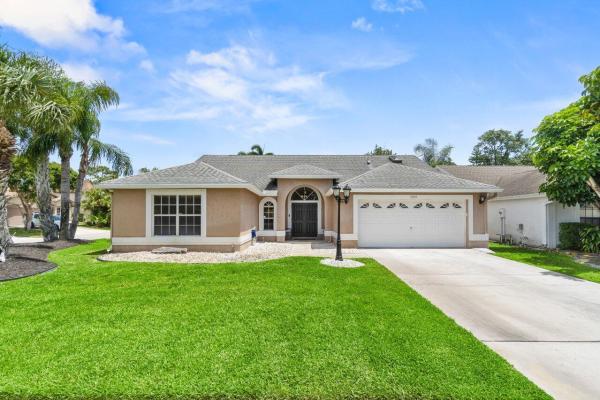 Meadowland Cove Of Wellington, 13029 Meadowbreeze Dr, Wellington, Florida 33414, image 1