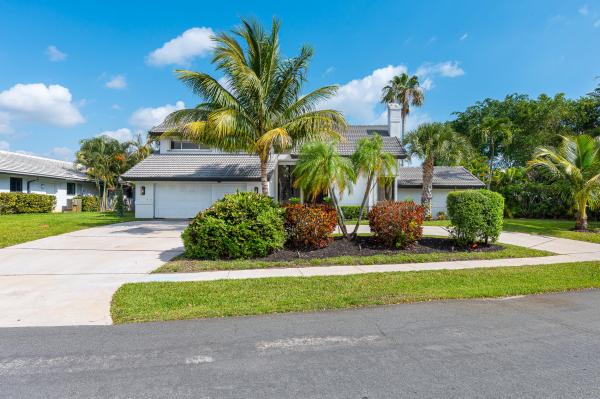 Lakeview, 3138 Lakeview Dr, Delray Beach, Florida 33445, image 1