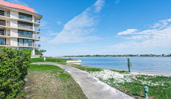 Half Moon Bay, 7020 Half Moon Cir #210, Hypoluxo, Florida 33462, image 1