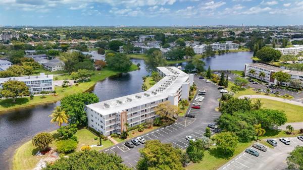 3124 Cambridge F, Deerfield Beach, Florida 33442, image 1
