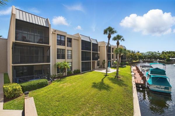 Boca Bayou, 2 Royal Palm Way #205, Boca Raton, Florida 33432, image 1