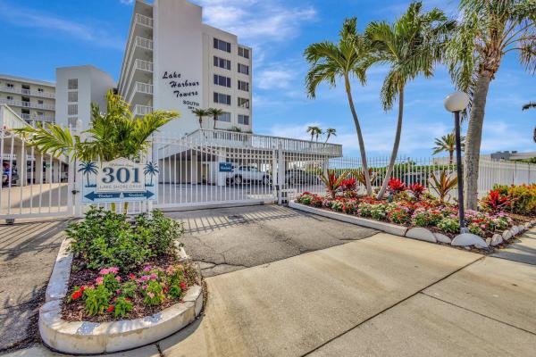 Lake Harbour Towers South, 301 Lake Shore Dr #503, Lake Park, Florida 33403, image 1